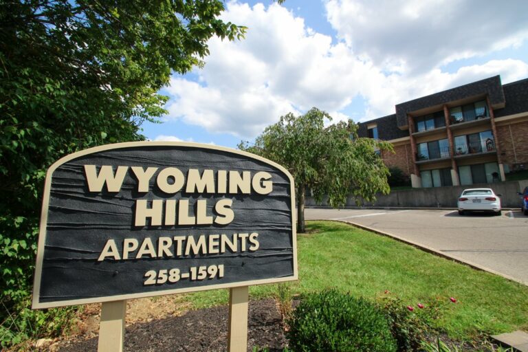 Entrance sign to Wyoming Hills apartments for rent in Dayton, OH