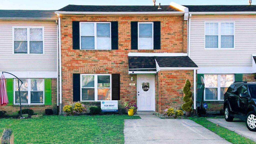 Exterior townhome entrance at Gateway Airport Townhomes