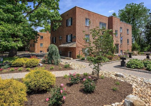 Stunning landscaping and outdoor paving at Overlook apartments for rent in Abington, PA